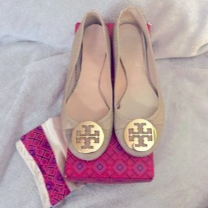 Gently Used Tory Burch Flat 8.5